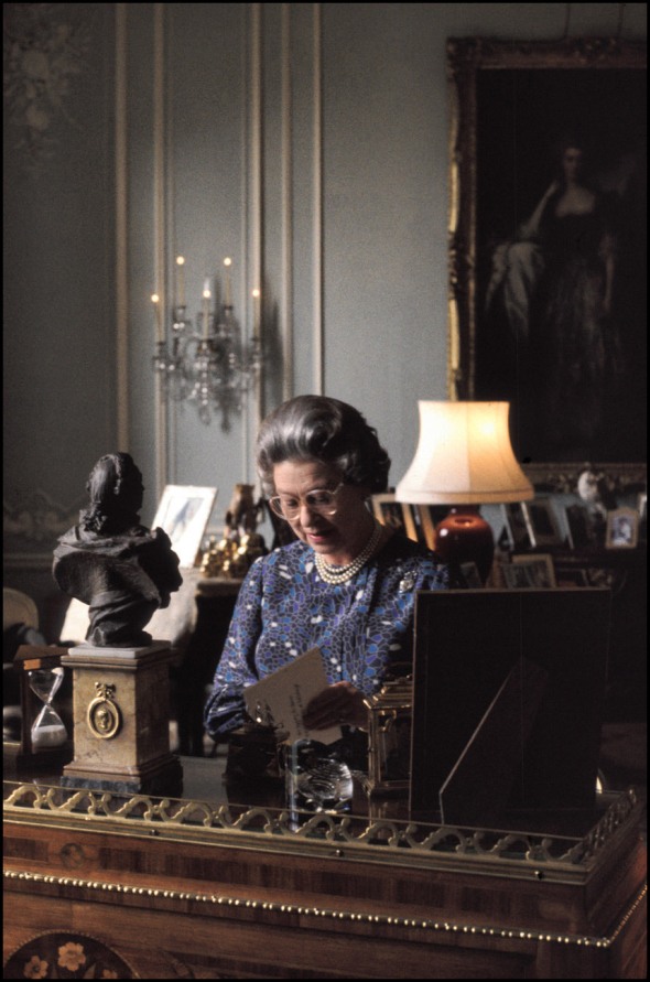 HM the Queen at her desk, Buckingham Palace, Feb.1991